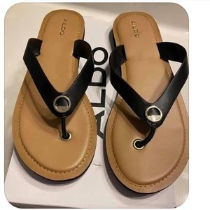 ALDO new flip flops new without tags.